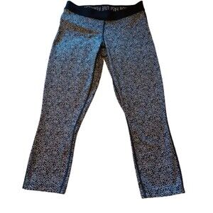 Nike Woman's Size Small Dri-Fit Capri's